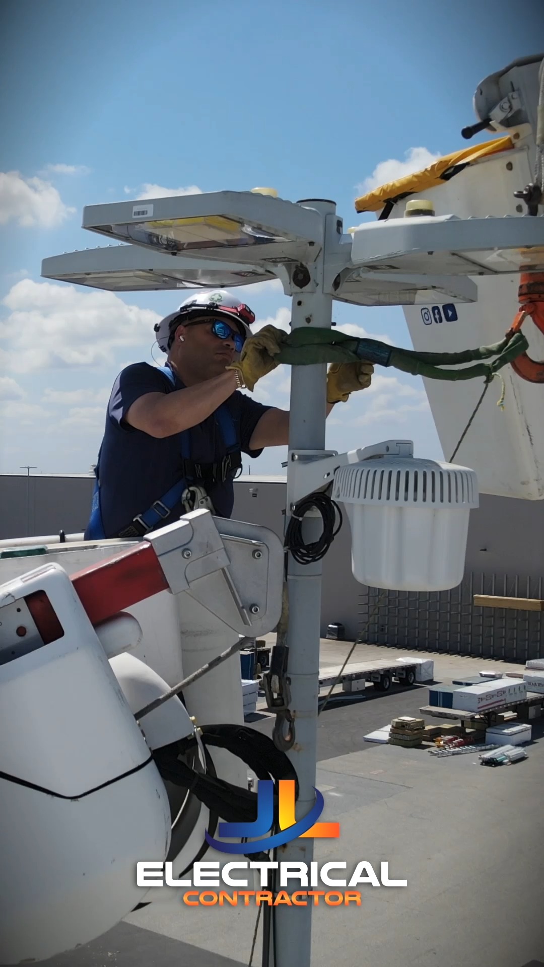 #jlelectricalservicecontractor
#electrical #electrician #electricalcontractor #electricalgear #electricalpanel #construction #constructionlife #altec #florida #kissimmee #orlando #fortmyers #fortmyersbeach #tampa #dunedin #clearwater #largo #indianshores #stpetebeach #saintpetersburg #pinellas #annamaria #holmesbeach #bradenton #bradentonbeach #cortez #longboatkey #sarasota